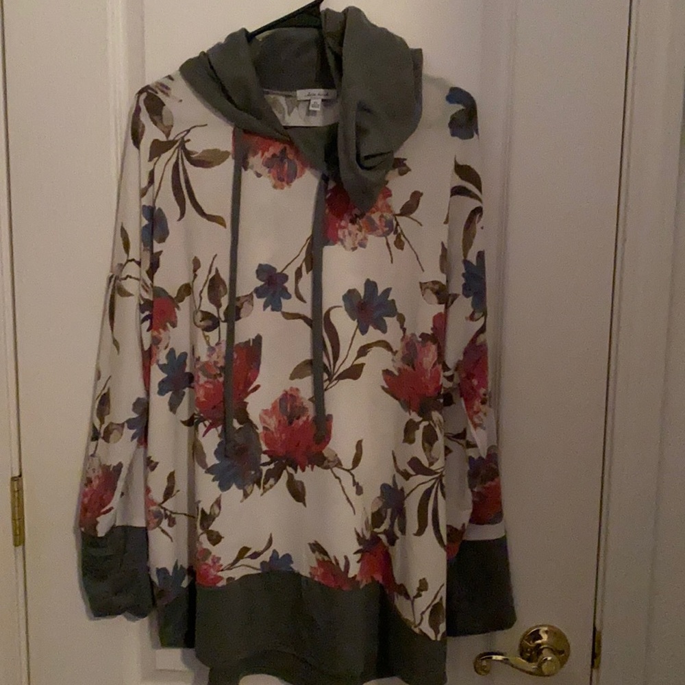 White birch lightweight hoodie